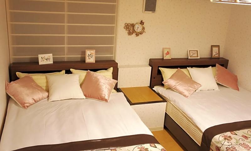 Asrama Cafe&hostel Kimi To Ichigo Osaka